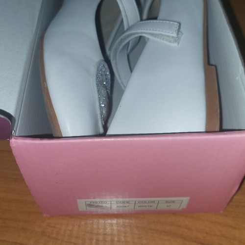 Fenecia Ballerinas Size 37 White, like new