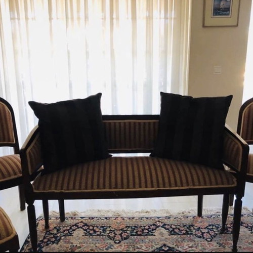 Vintage living room loveseat like new
