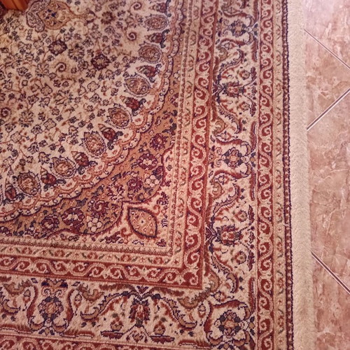 Hali carpets like new, two large and three various