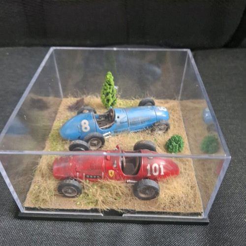 Handmade diorama with legendary Ferrari F1 models 1:43 new
