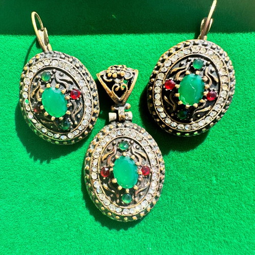Jewelry set with emerald and ruby stones like new from Old Town Rhodes