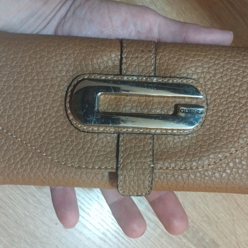 Guess trifold wallet like new, brown-tan pebbled faux leather