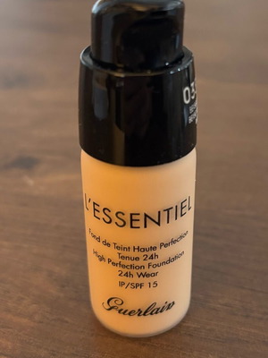 Guerlain L'Essentiel High Perfection foundation new, travel size 15ml