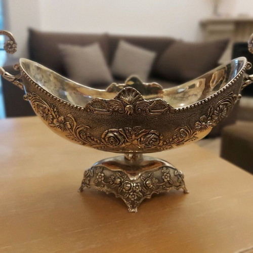 Decorative gondola like new