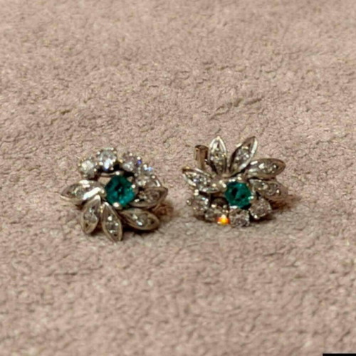 White gold 18K earrings with natural diamonds and emeralds like new
