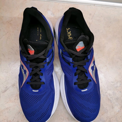 Saucony Guide 15 running shoes like new, size 44, blue