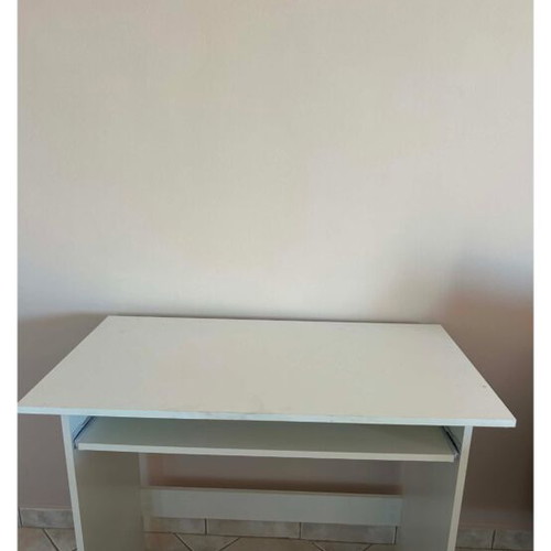 Desk like new
