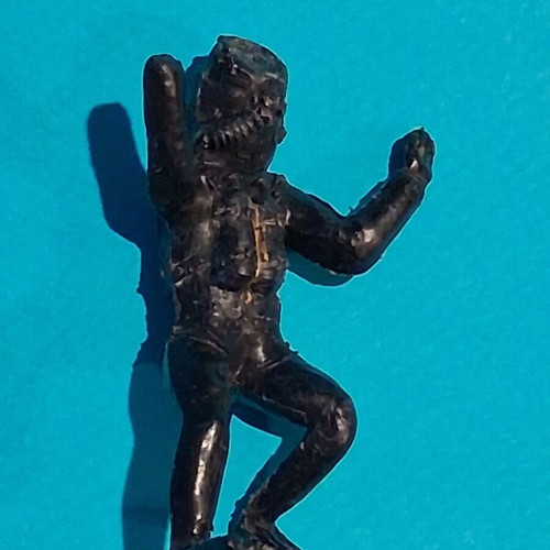 Military figures used with wear, set of 2