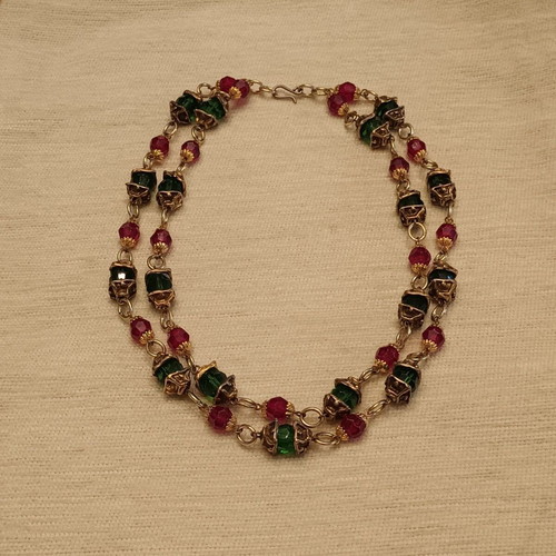 Vintage long necklace with glass beads, adjustable clasp