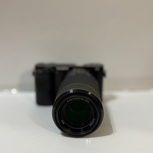 Sony a6000 camera body like new