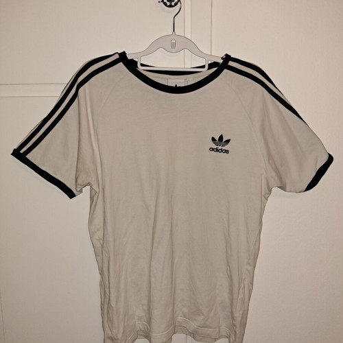 Adidas T-shirt size L, lightly used in very good condition