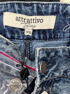 Attrattivo jeans new, size extra small