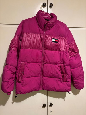 Tommy Hilfiger pink jacket like new, size medium