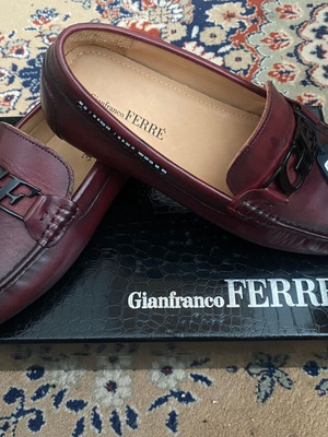 Gianfranco Ferré moccasins new with tag, brown, size 43