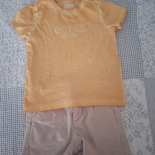 Guess baby set like new, t-shirt and shorts size 2 years