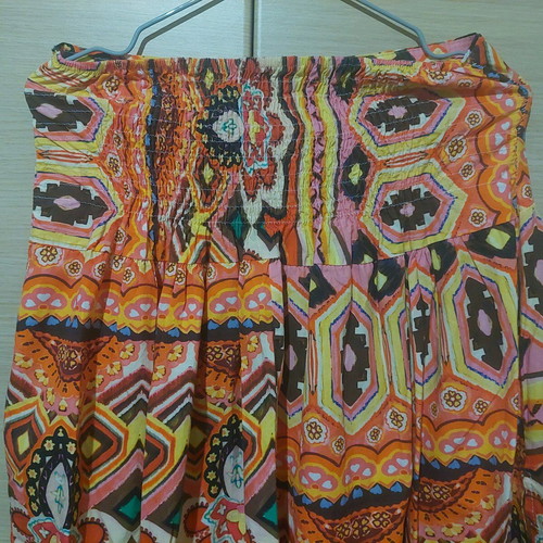 Vintage midi colorful skirt with rips like new, size Medium/Large