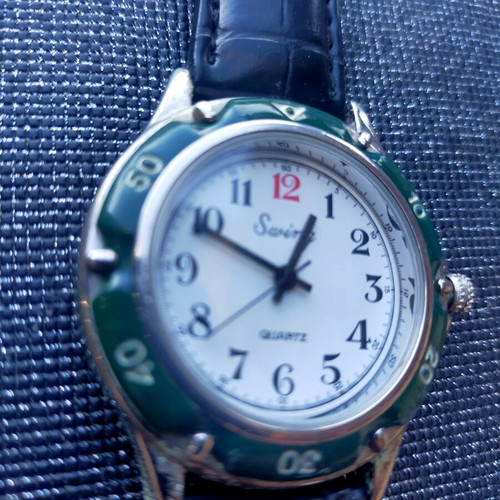 Watch used, unisex, green