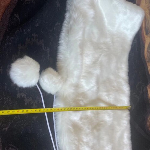 Synthetic fur shawl new, white