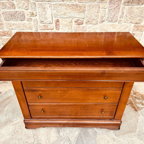 Vintage chest of drawers made of solid mahogany like new