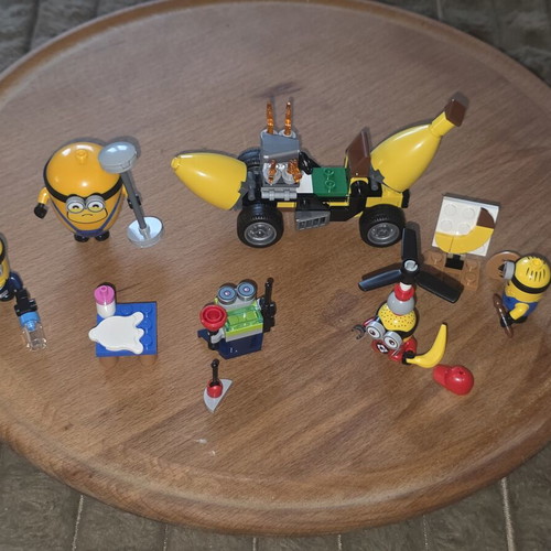 LEGO Despicable Me 4 Minions and Banana Car set, used