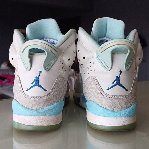 Jordan Son Of Mars GS "Pure Platinum" used athletic shoes size 40