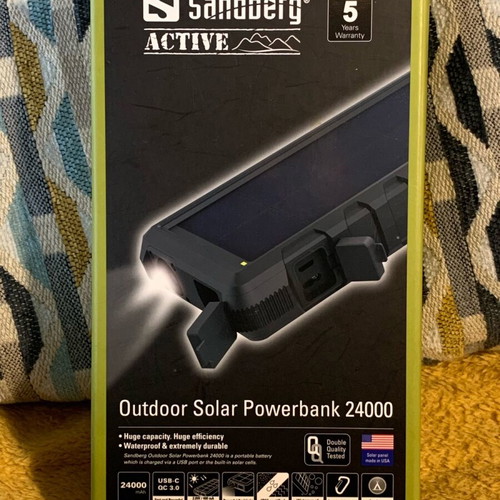 Powerbank Sandberg Outdoor Solar 24000 like new