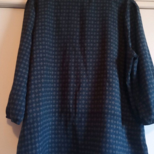 Ann Taylor summer shirt like new, size XL, black and beige