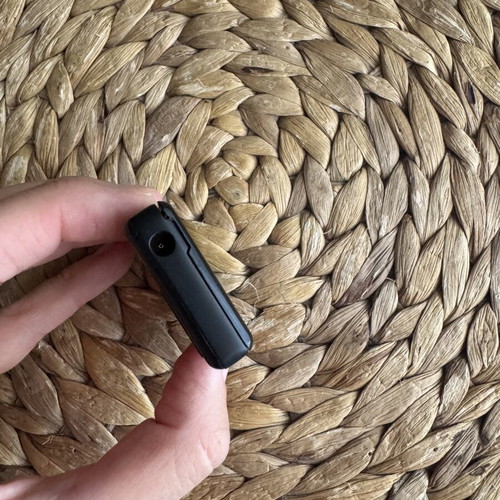 Marlboro lighter used with geometric lines design