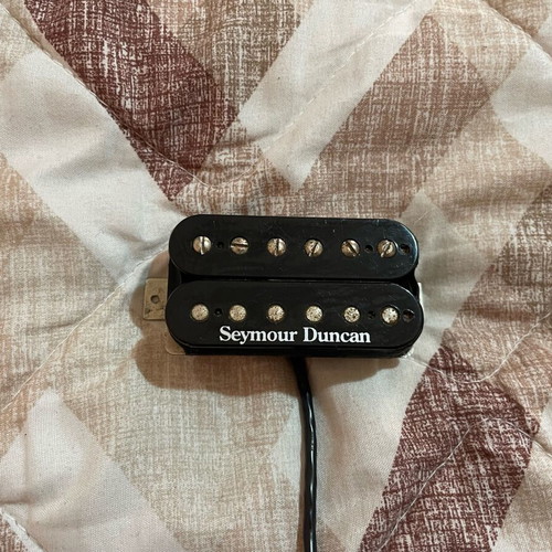 Seymour Duncan 59 SH1N used with 5-pin cable without screws