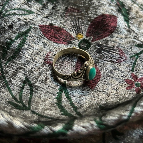 Silver 925 ring like new with turquoise stone from Bali