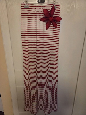 Denny Rose long dress white with red and flower pin like new