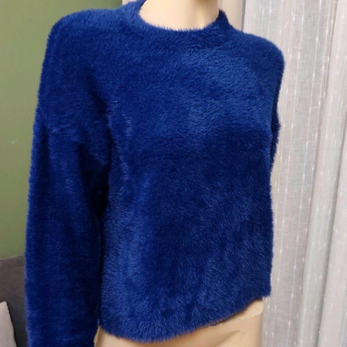 Pink Woman Blue Sweater size L like new