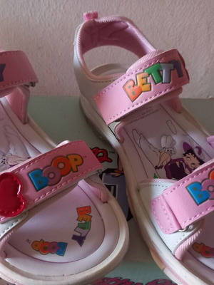 Meridian girls' sandals new, sizes 34 and 35, colorful