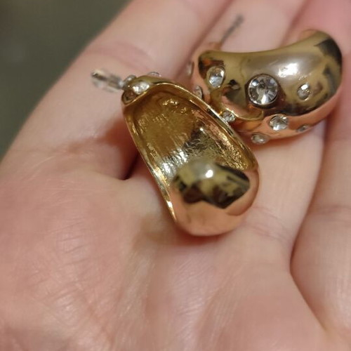 Gold earrings with rhinestones new