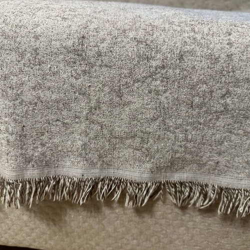 Rythmos sofa throws 2 pieces used 180x280