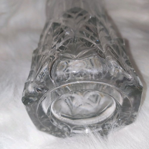 Vintage Italian Fidenza vase 1980 like new, pressed glass