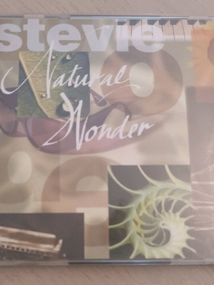 Stevie Wonder Natural Wonder 2 CDs used, R&B Soul
