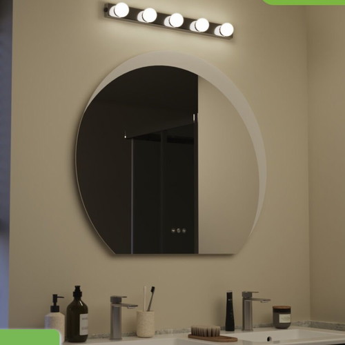 Bathroom light with 5 LED like new