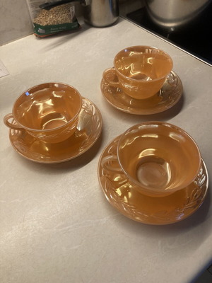 Anchor Hocking Fire-King Peach Lustre Laurel Leaf Tea Cup Set like new, 3 pieces, 1960s vintage