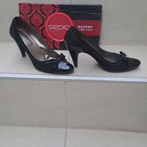 Sedici black pumps size 39 suede and patent leather like new