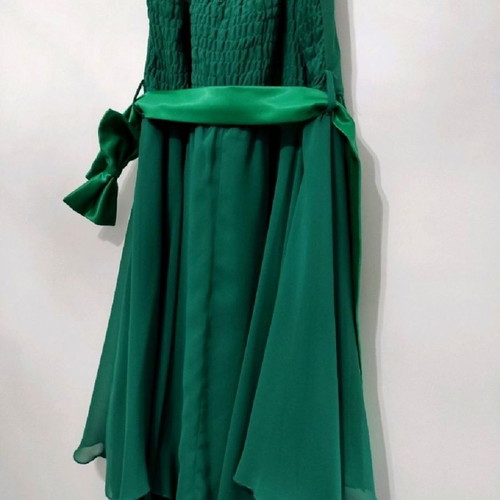 Women's dress used, emerald muslin with satin belt