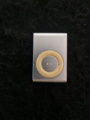 Apple iPod Shuffle 2nd Gen 2006 like new, vintage