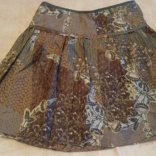 Newpenny silk flared skirt like new, size S, beige and brown
