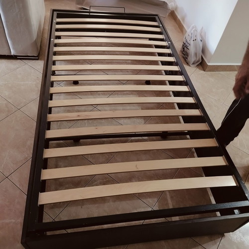 Bed with headboard and storage mechanism, 210x110 cm