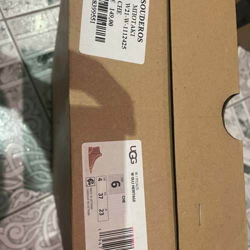 Ugg boots new, size 36.5-37