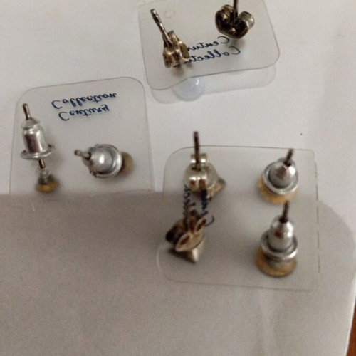 Earrings like new, 4 pairs, small, black and white