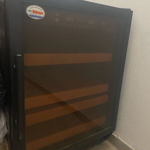Cigar humidor fridge unused