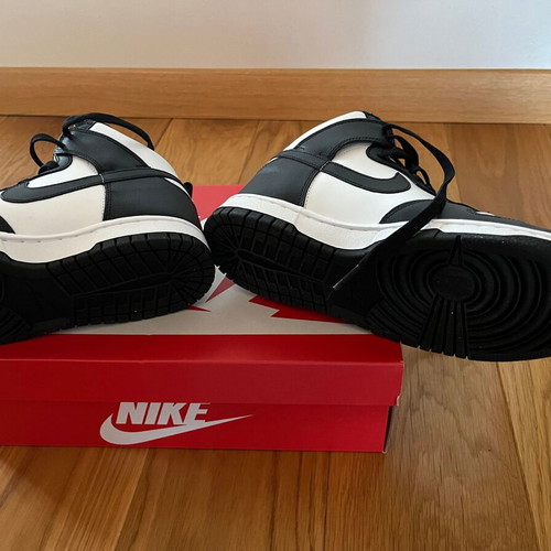 Nike Dunk Panda sneakers new, size 40.5, black and white