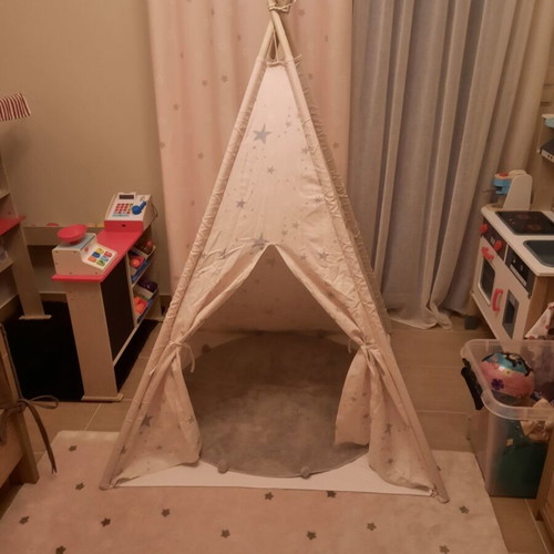 Children's Play Tent like new
