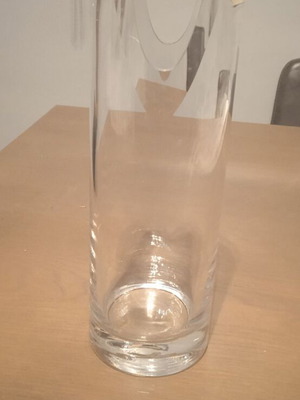 Crystal vase with modern design like new